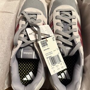 Adidas Men’s ' Gray and Red Run‎ 80’s Sneakers size 13